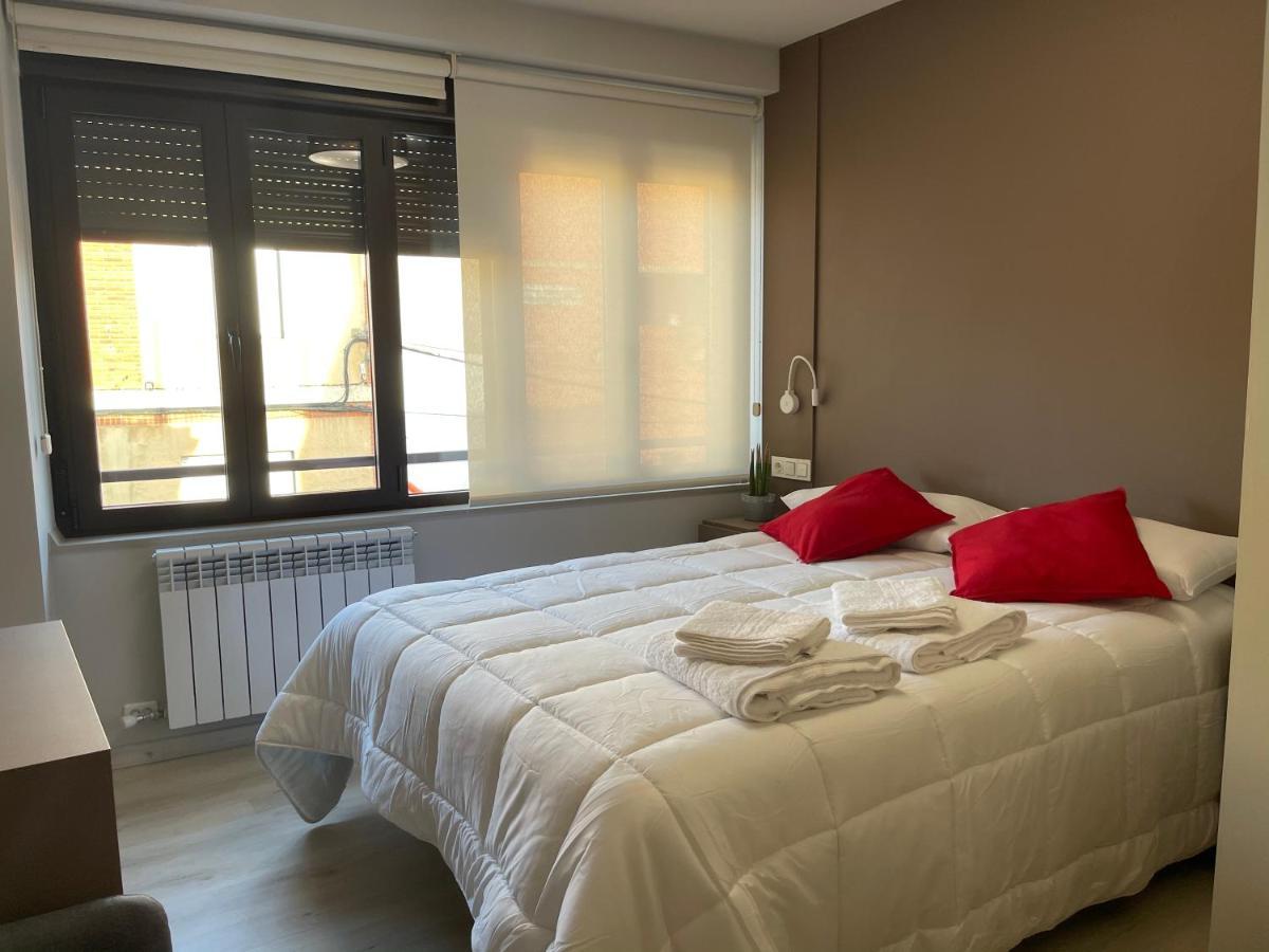 Apartamentos Puertas Del Orbigo Carrizo de la Ribera Luaran gambar